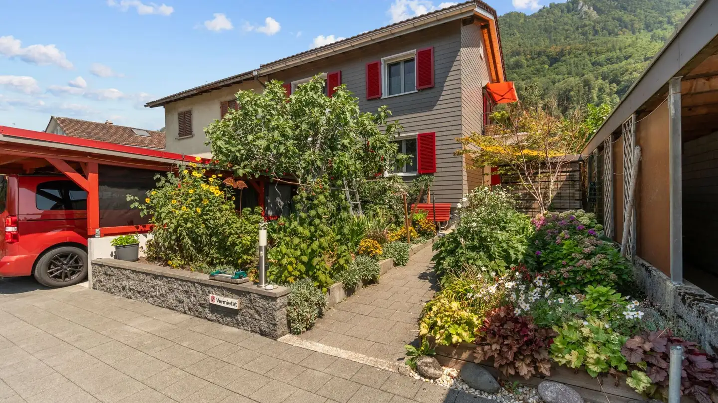 Semi-detached house for sale - Walcherguet 20, 8750 Glarus