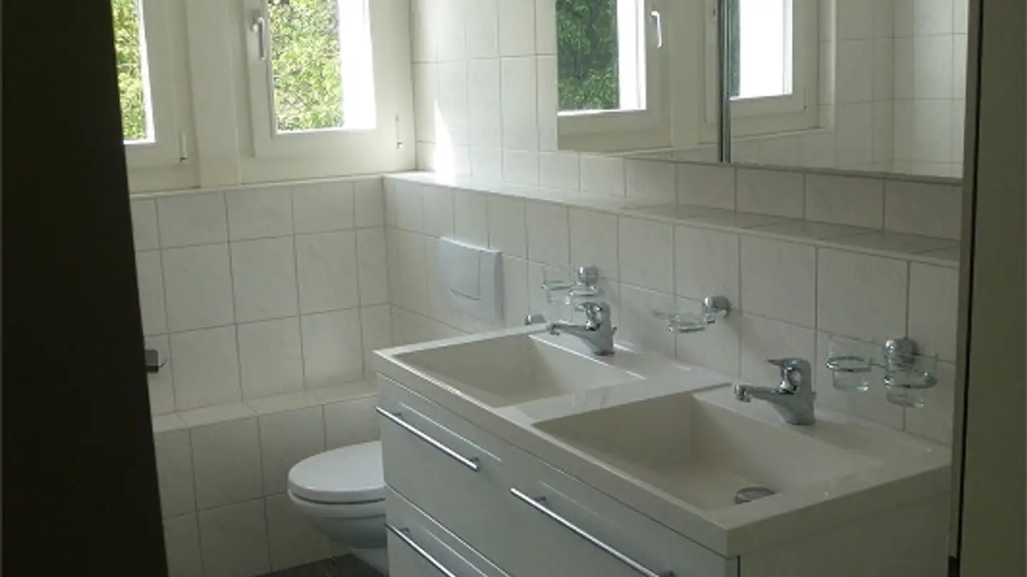 Wohnung mieten - Bergstrasse 10, 6052 Hergiswil NW - Foto 2