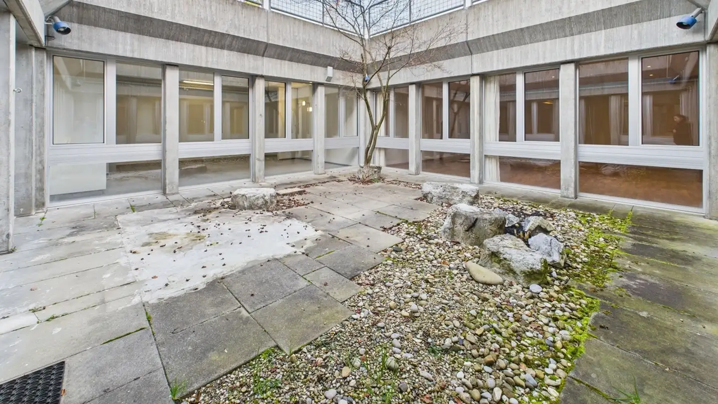 Mischgenutztes Gebäude kaufen - 3174 Thörishaus