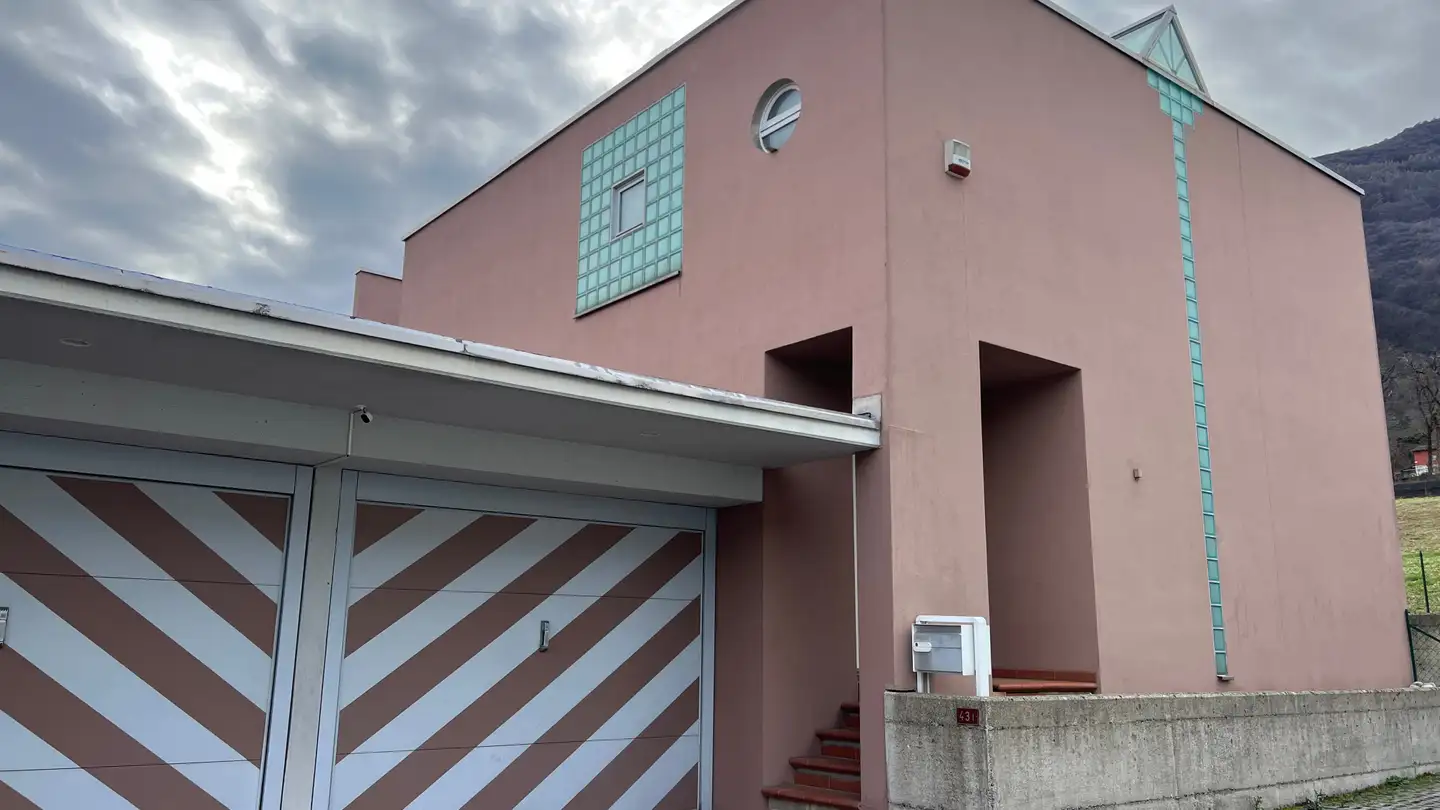 Einfamilienhaus kaufen - Via Cantonale 43f, 6930 Bedano