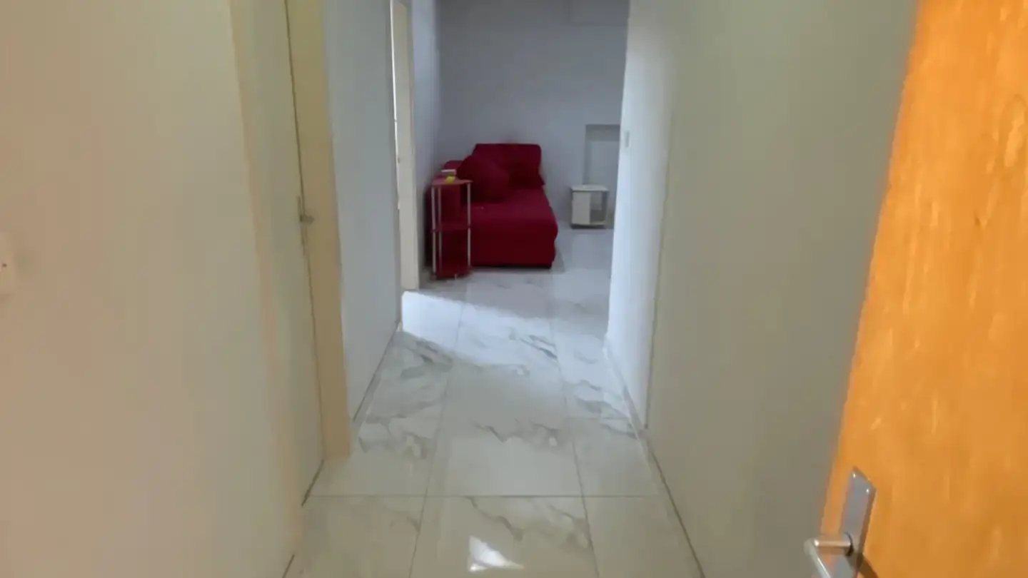 Apartment for rent - Rue Des Granges, 1870 Monthey - Photo 4