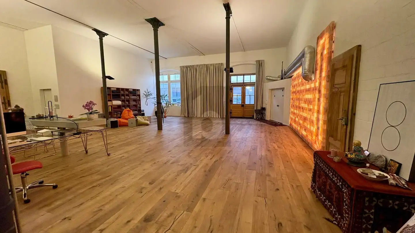 Industrial property for rent - 8630 Rüti ZH - Photo 2