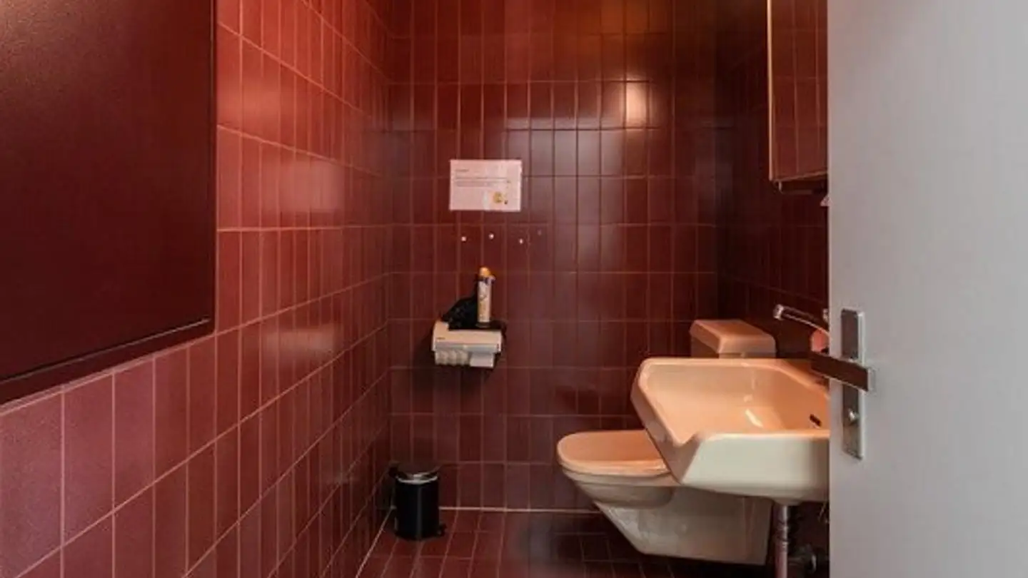 Bürofläche mieten - Grand-Rue 124, 2720 Tramelan - Foto 4