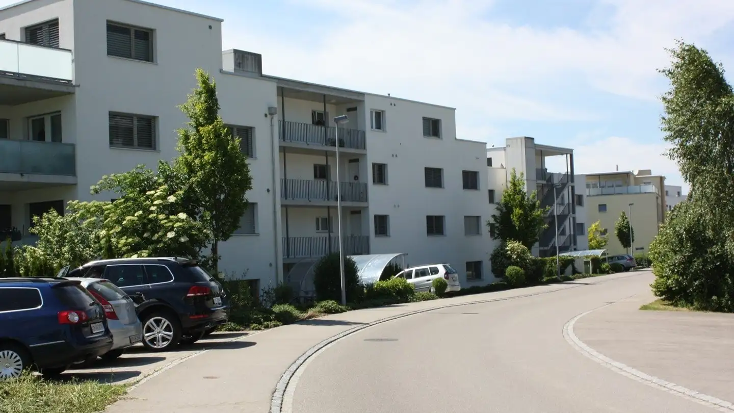 Parkplatz im Freien mieten - Wisentalstrasse 24, 8180 Bülach