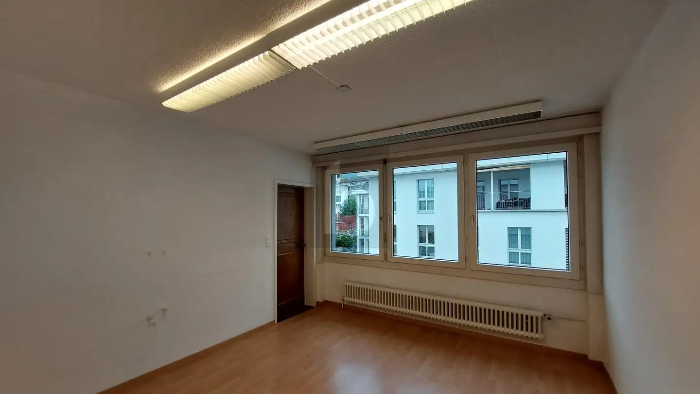 Bureau à louer - 6430 Schwyz - Photo 4