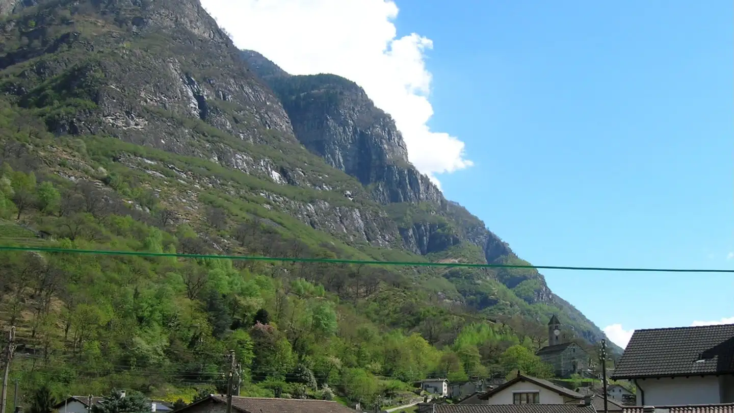 Apartment for rent - Via Gerre 2, 6710 Biasca - Photo 4