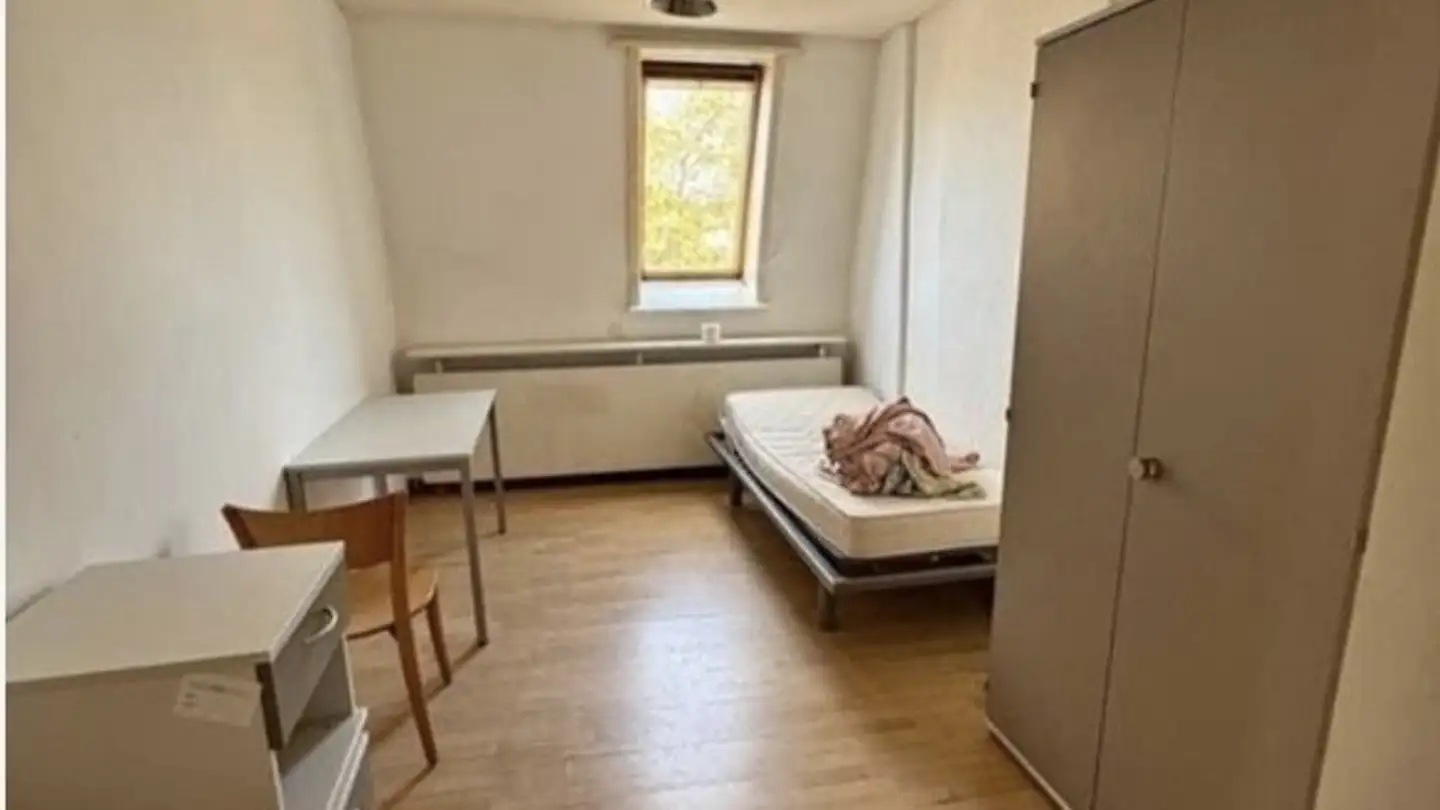 Single room for rent - Bahnhofstrasse 18, 8330 Pfäffikon ZH - Photo 2