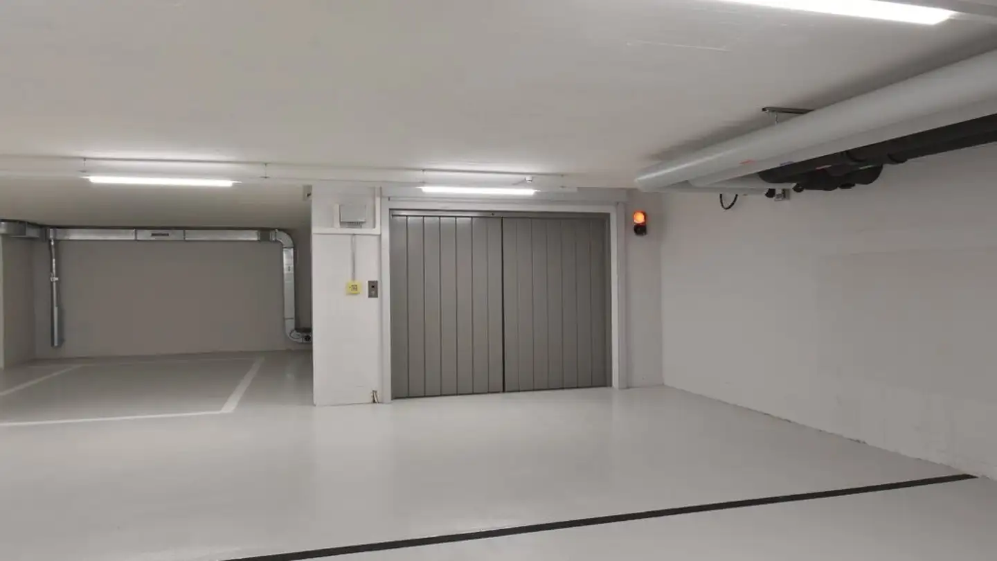 Tiefgaragenstellplatz mieten - Kasinostrasse, 5000 Aarau - Foto 3