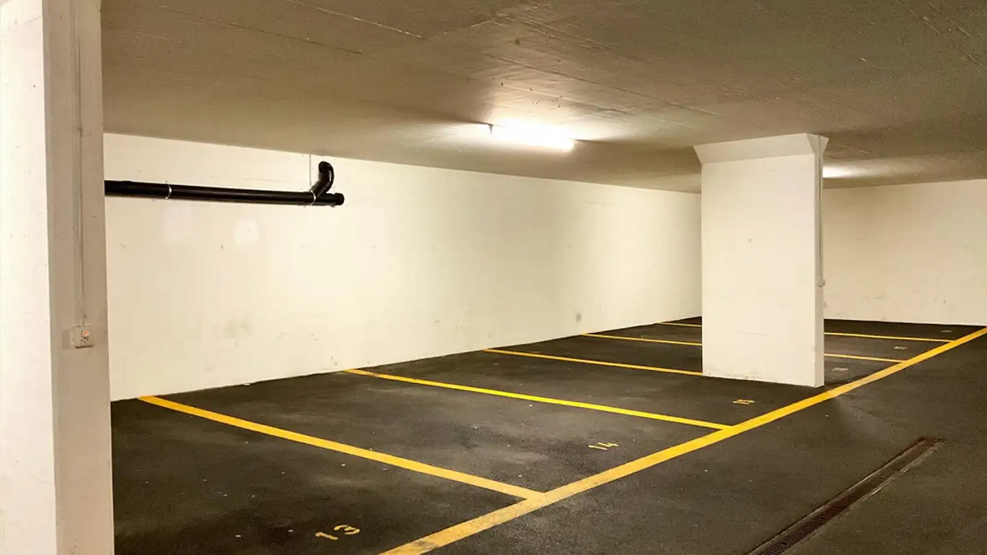 Place de parking souterraine à louer - Sportweg 6, 6010 Kriens