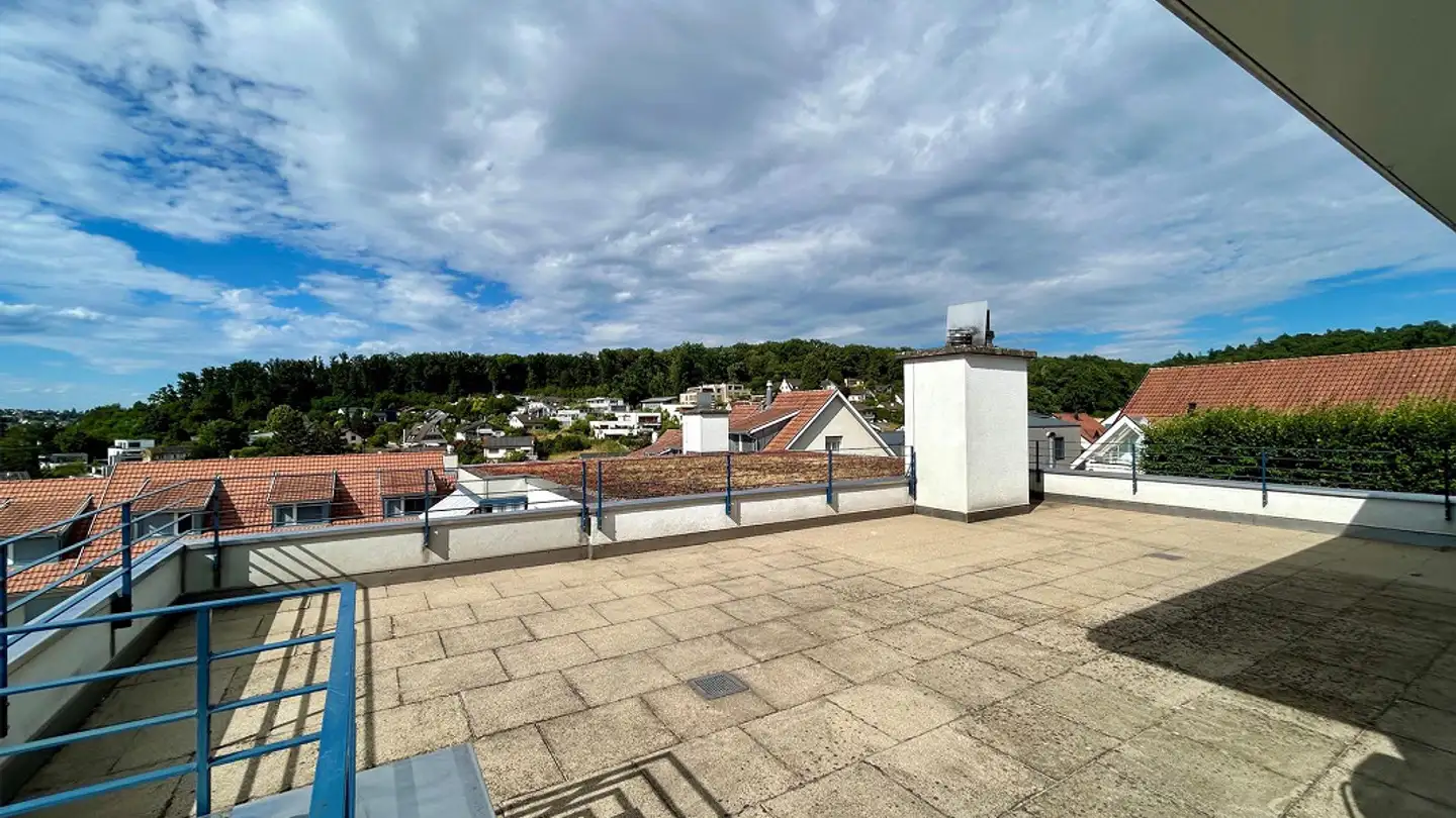 Penthouse for rent - Blumenstrasse 19, 4106 Therwil - Photo 3