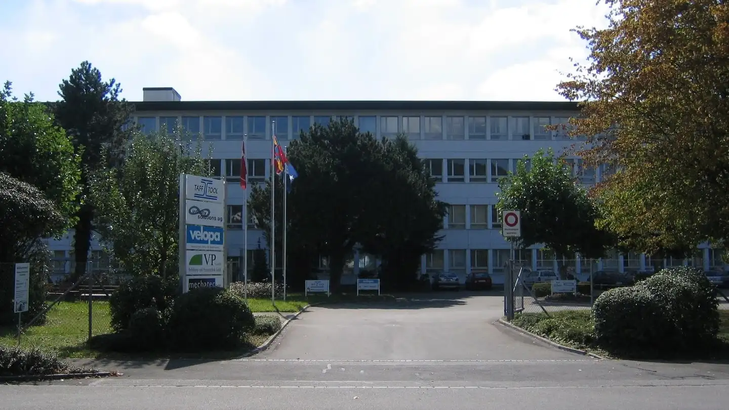 Underground parking space for rent - Limmatstrasse 2, 8957 Spreitenbach