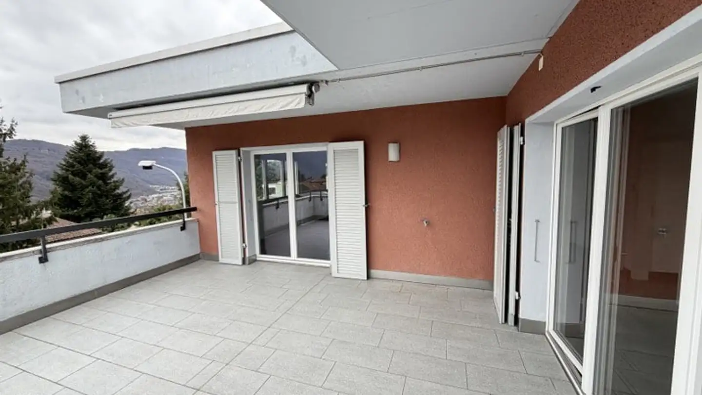 Wohnung mieten - 6925 Gentilino