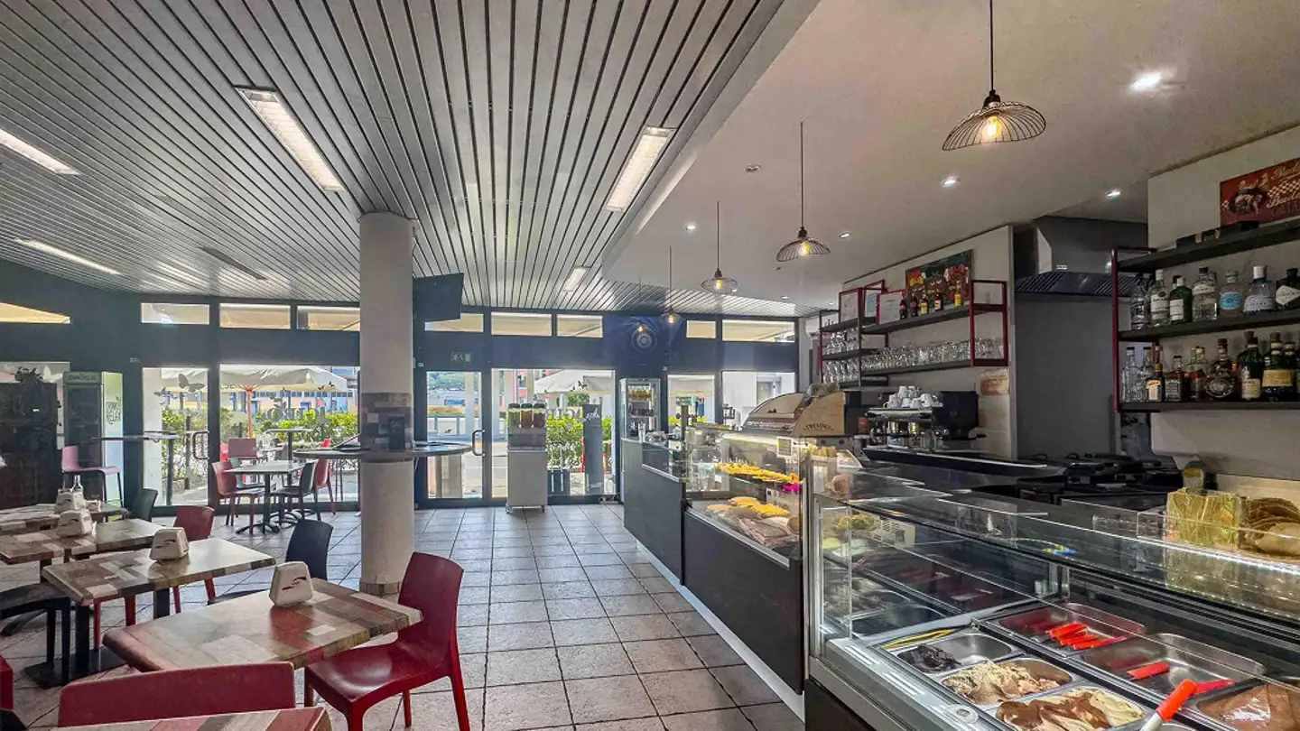 Commercial for sale - 6850 Mendrisio