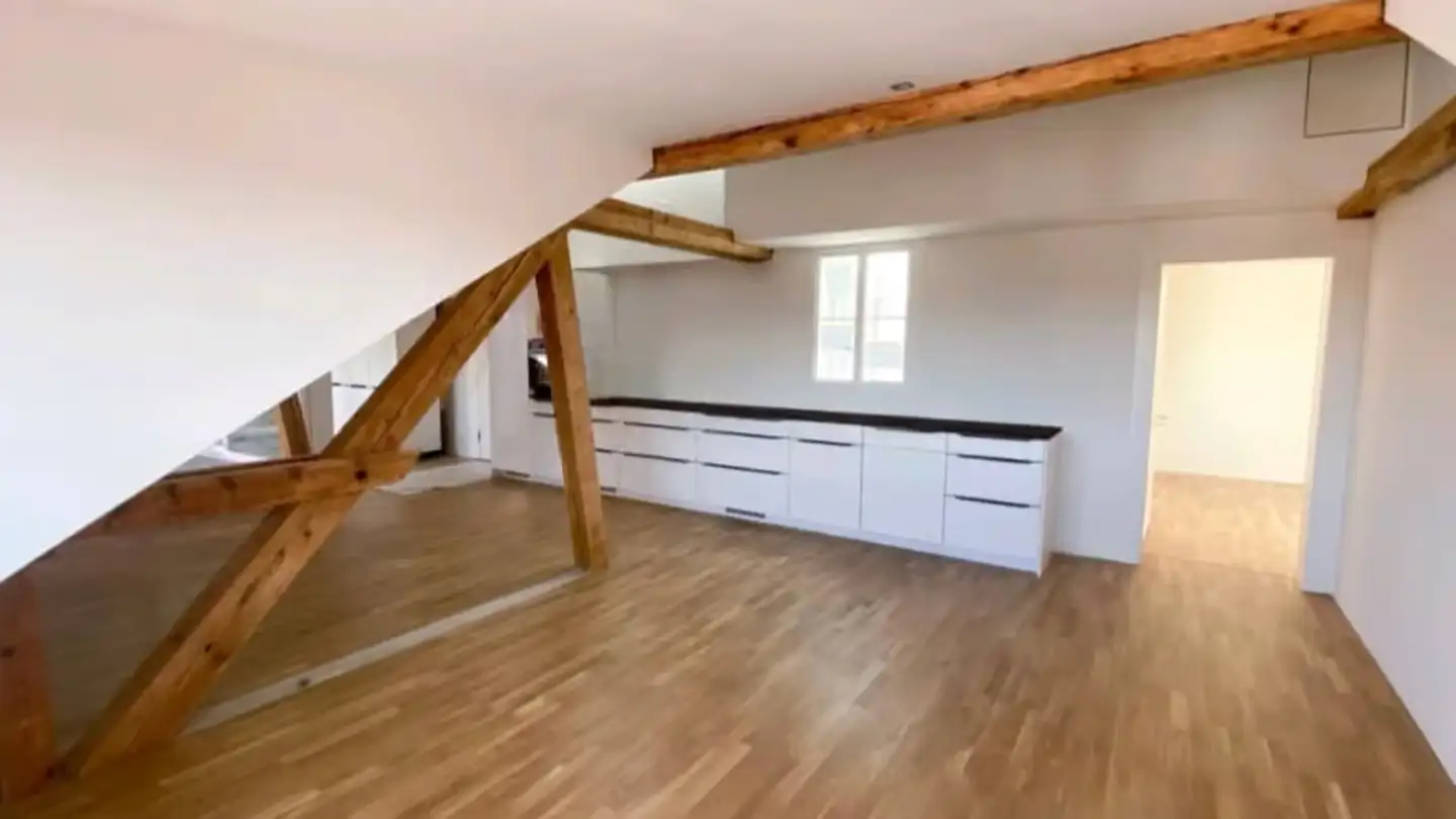 Attic flat for rent - Freienhofgasse 5, 3600 Thun