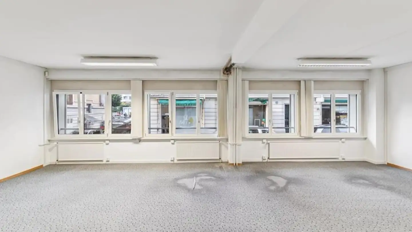 Mixed-use building for rent - Avenue De Cour 74, 1007 Lausanne - Photo 2