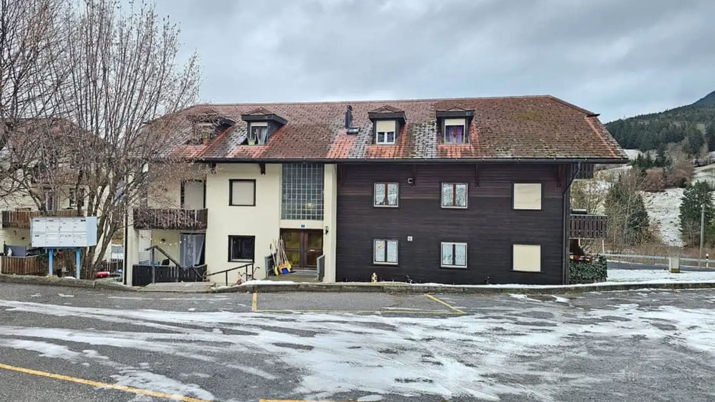 Appartement à louer - Rainweg 3, 1716 Plaffeien