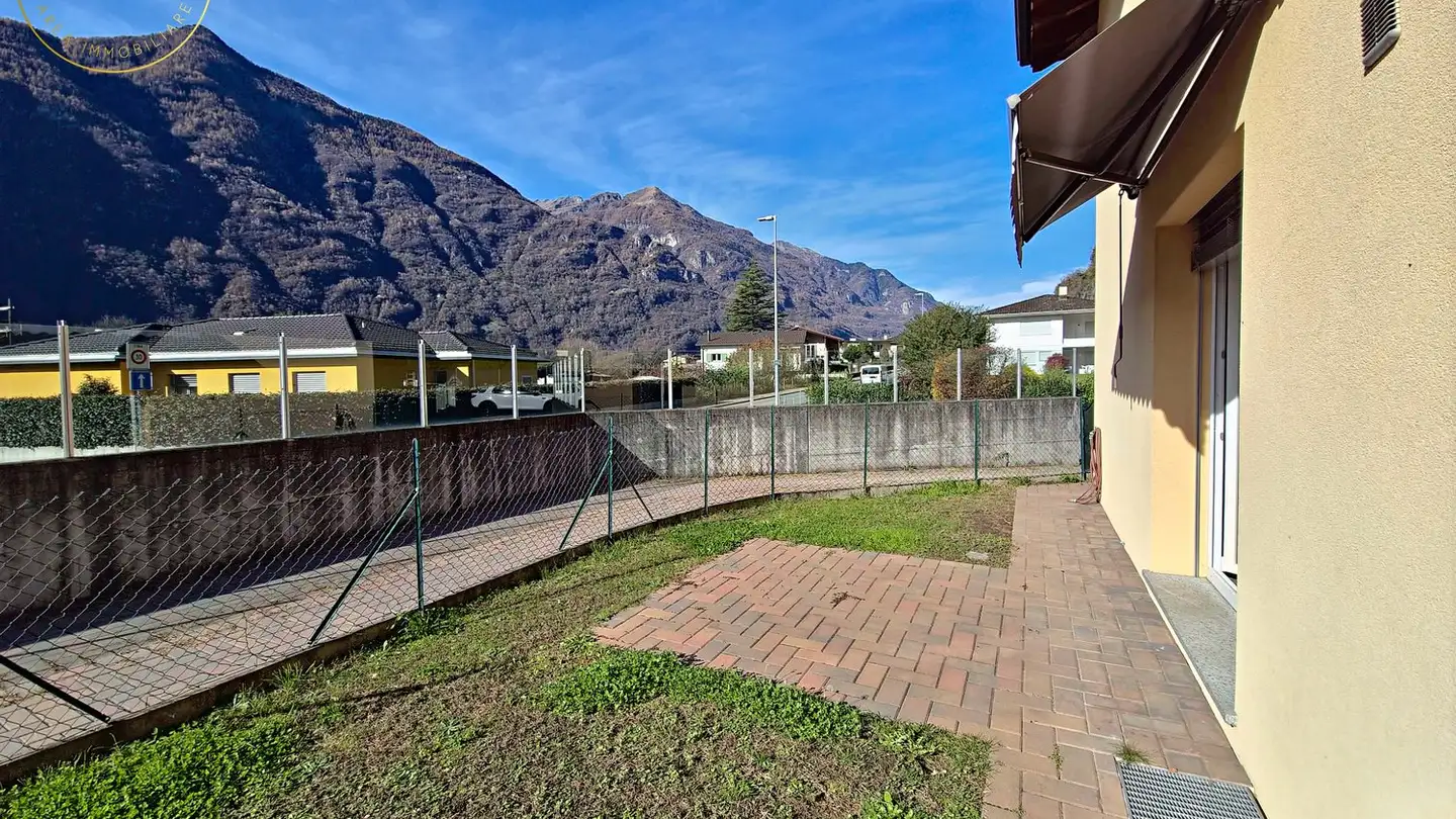Casa a schiera in vendita - 6705 Cresciano
