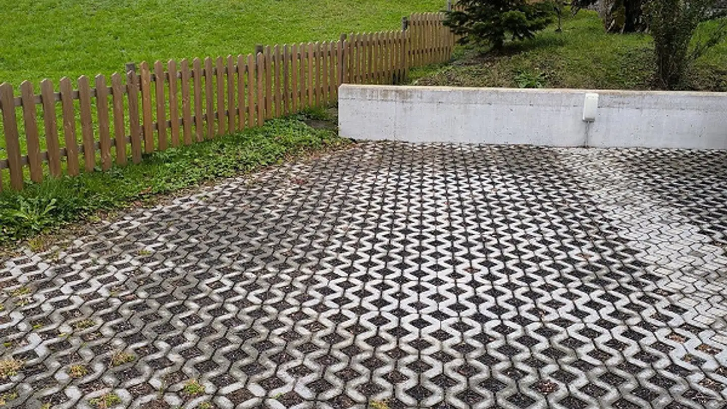 Place de parking extérieure à louer - Wybergliweg 64, 6415 Arth