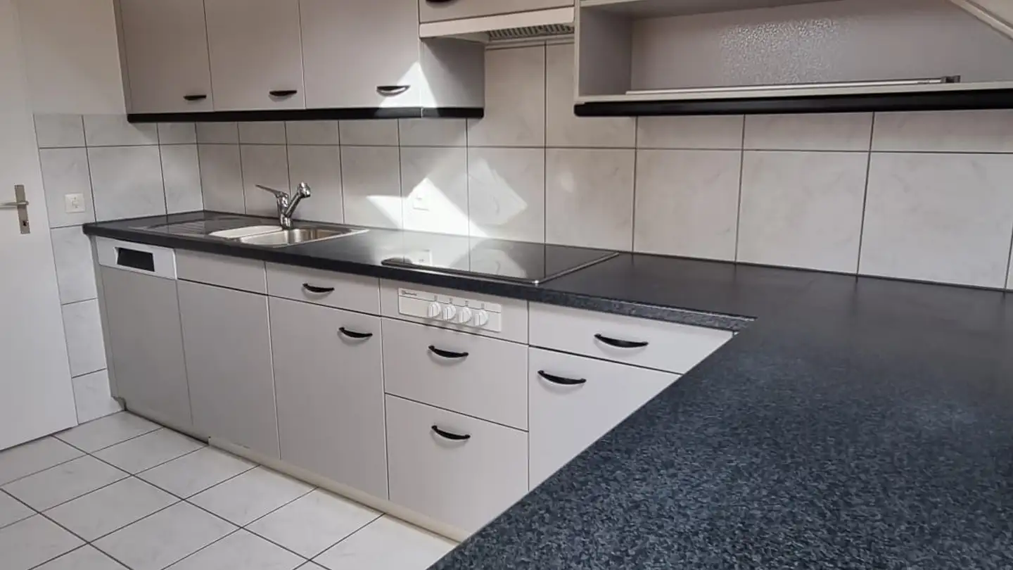 Dachgeschosswohnung mieten - Im Mooswasen 24, 4106 Therwil - Foto 3