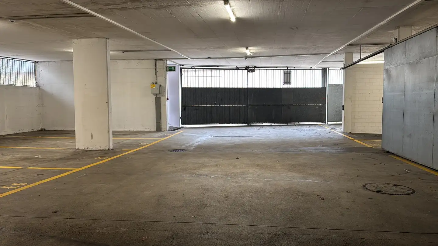 Place de parking extérieure à louer - 8406 Winterthur - Photo 2