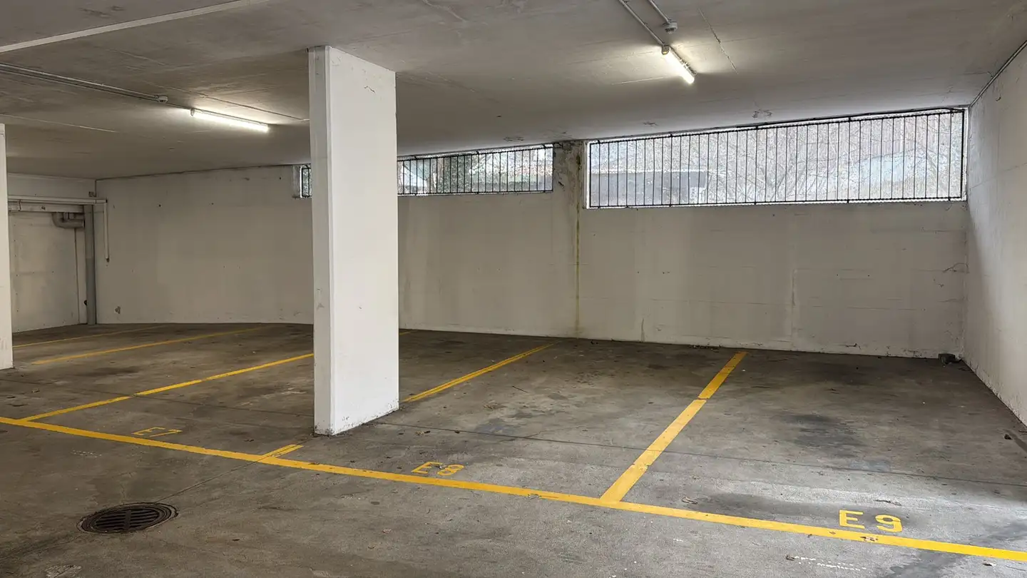 Place de parking extérieure à louer - 8406 Winterthur - Photo 3