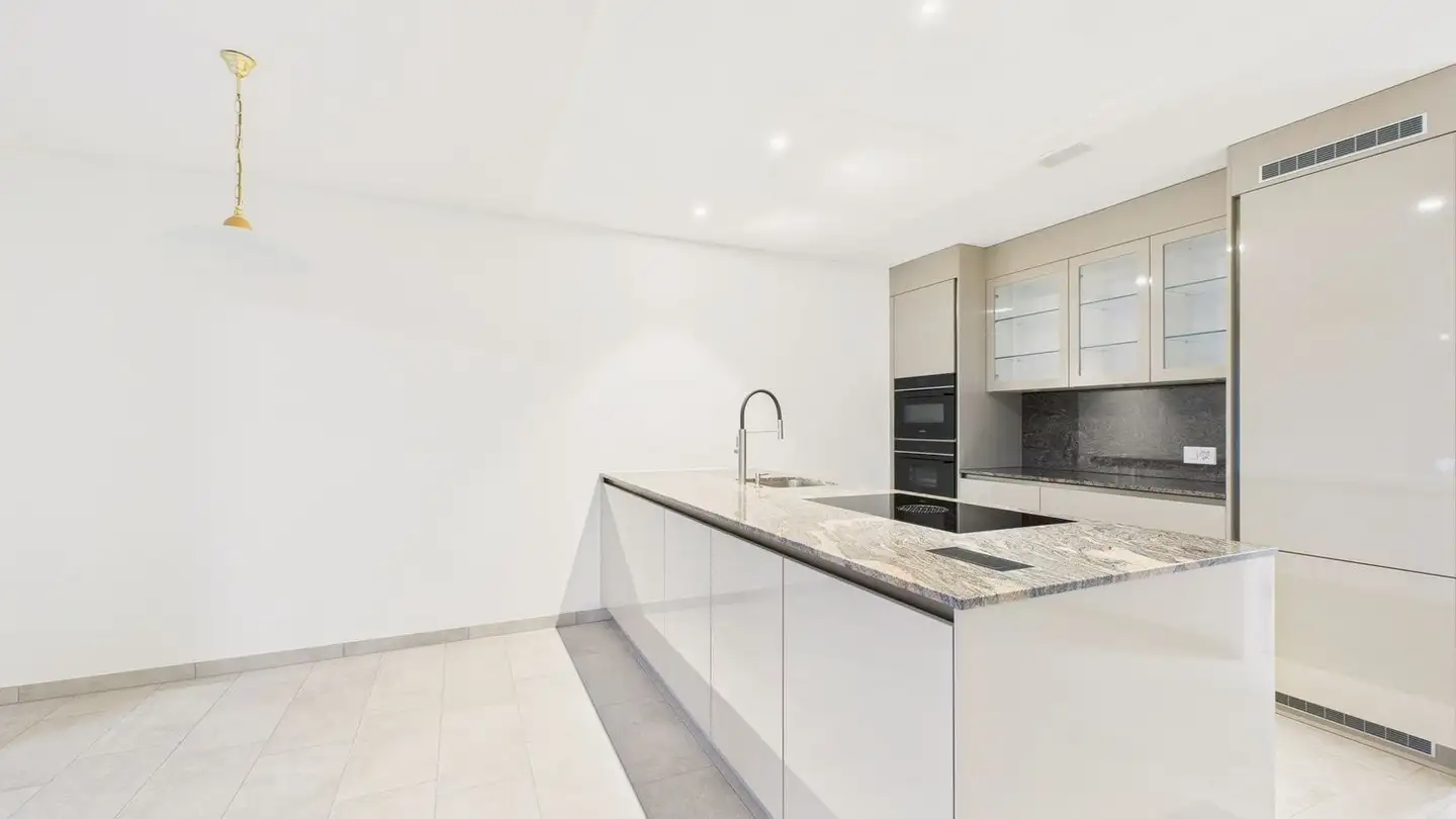 Apartment for rent - 8184 Bachenbülach - Photo 2