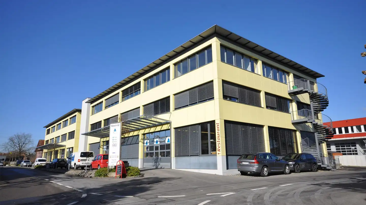 Office space for rent - Bösch 82, 6331 Hünenberg