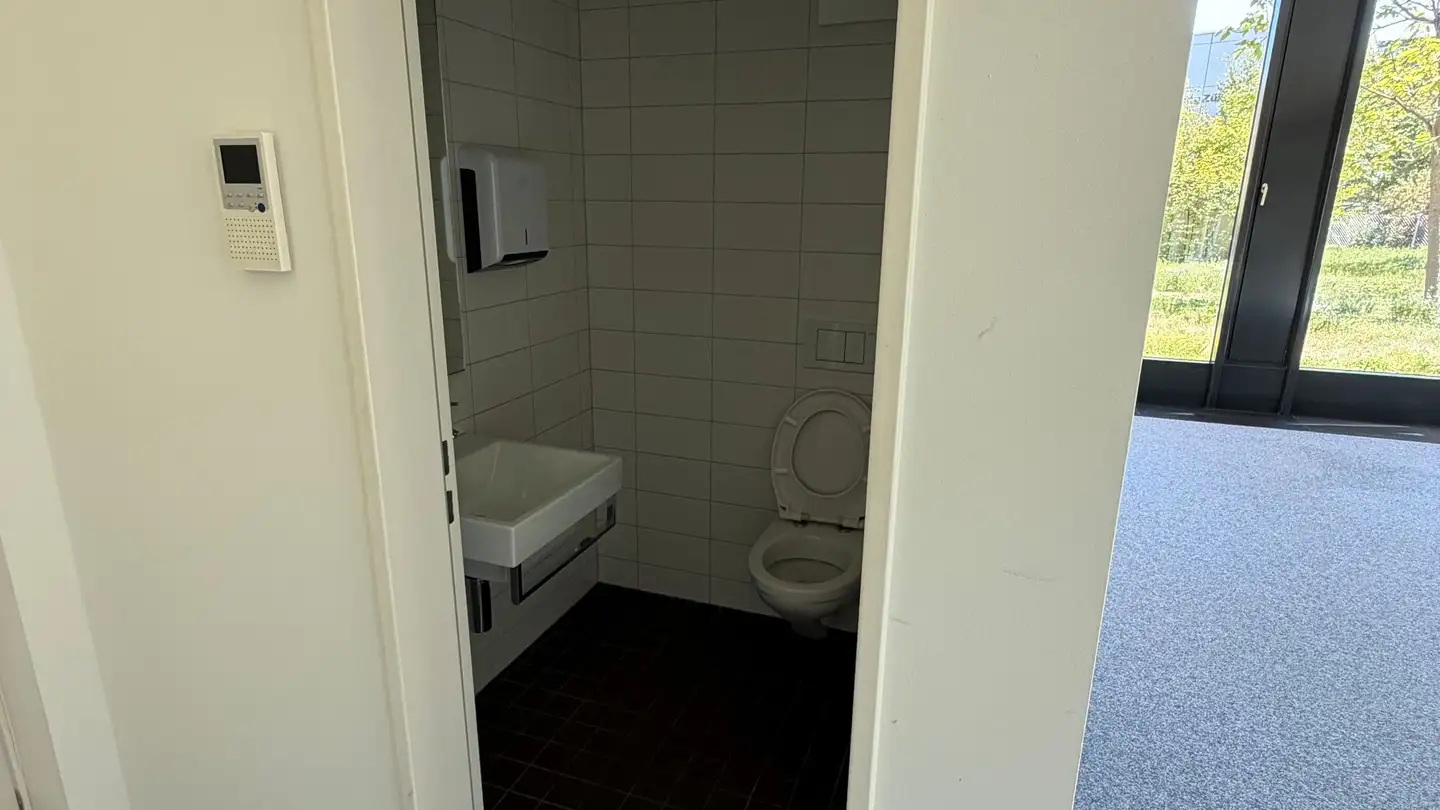 Negozio in affitto - Leutschenbachstrasse 58, 8050 Zürich - Foto 4