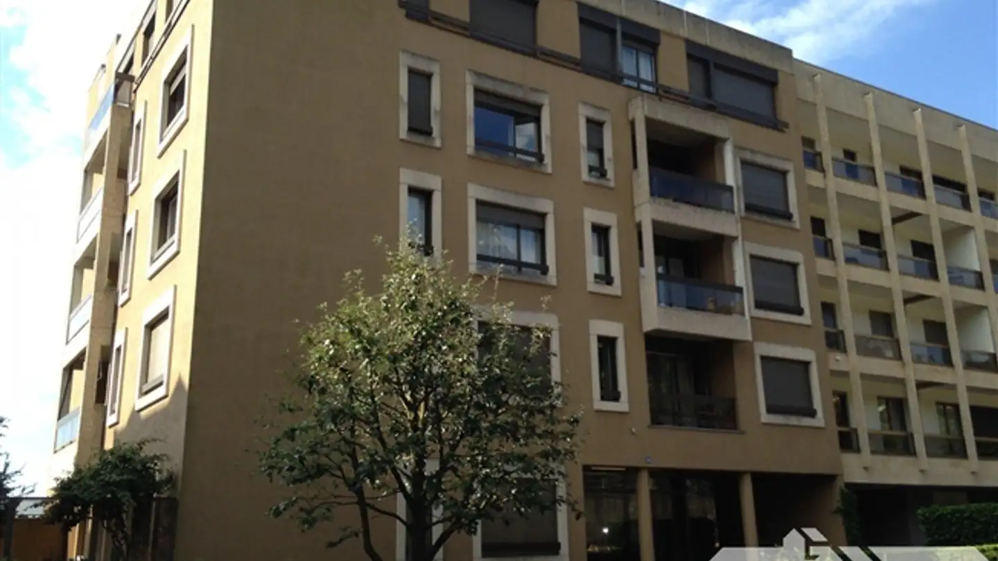 Outdoor parking space for rent - Avenue Des Mousquines 36, 1005 Lausanne