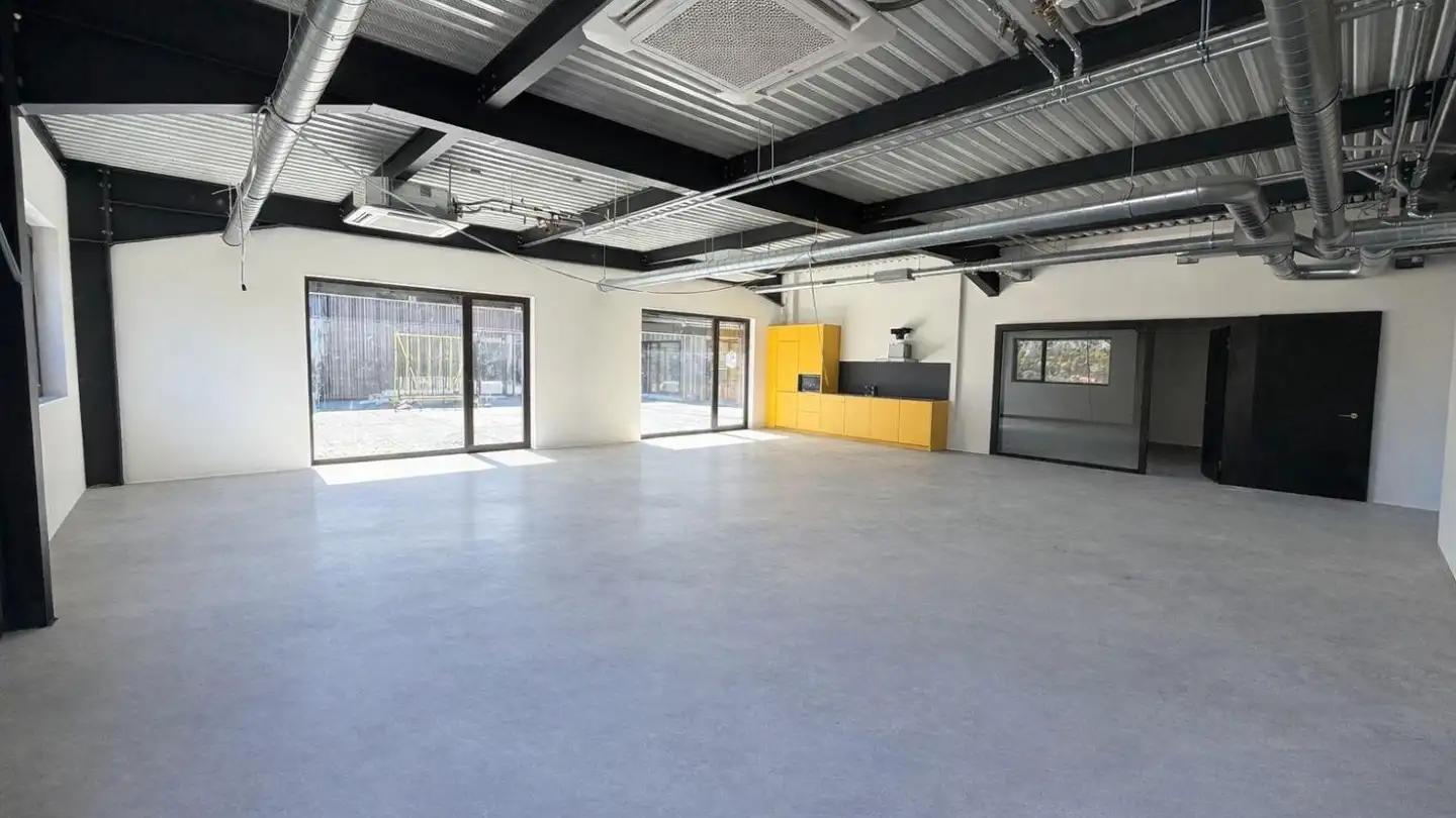 Commercial for rent - 1890 St-Maurice
