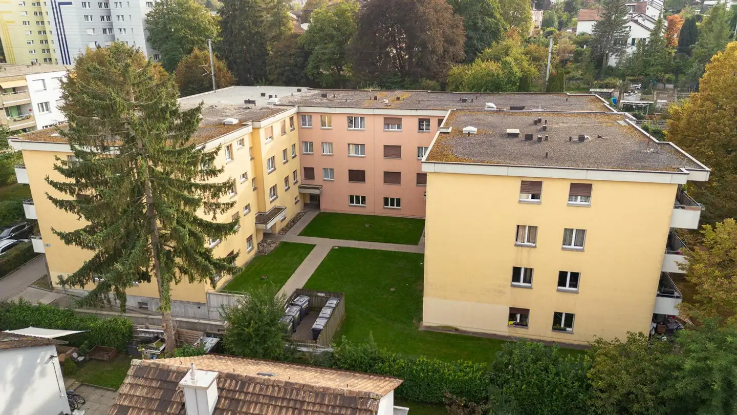 Appartement à louer - Badenerstrasse 827, 8048 Zürich