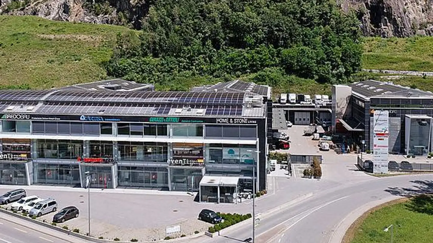 Parcheggio sotterraneo in affitto - Via Stazione 18a, 6532 Castione