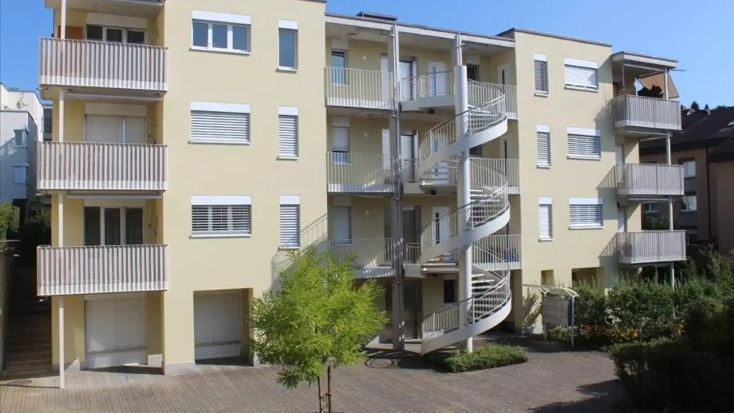 Parkplatz im Freien mieten - 4102 Binningen