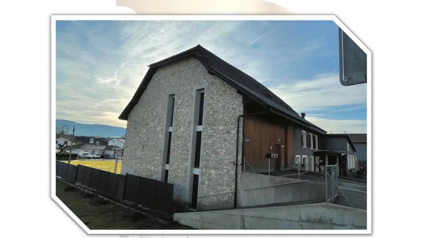 Mixed-use building for rent - 2942 Alle