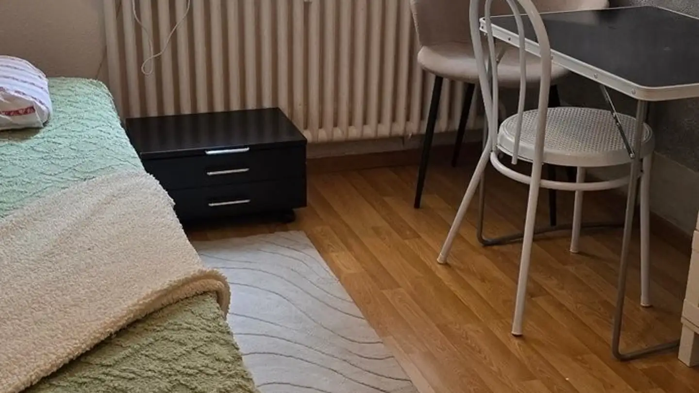 Single room for rent - 1820 Montreux