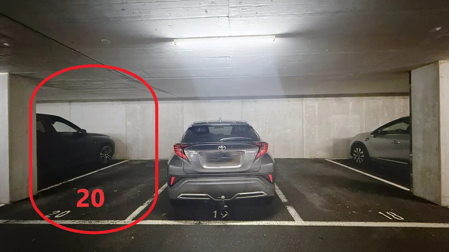 Indoor parking space for rent - Rue Des Grand-Chênes 8, 1752 Villars-sur-Glâne - Photo 3