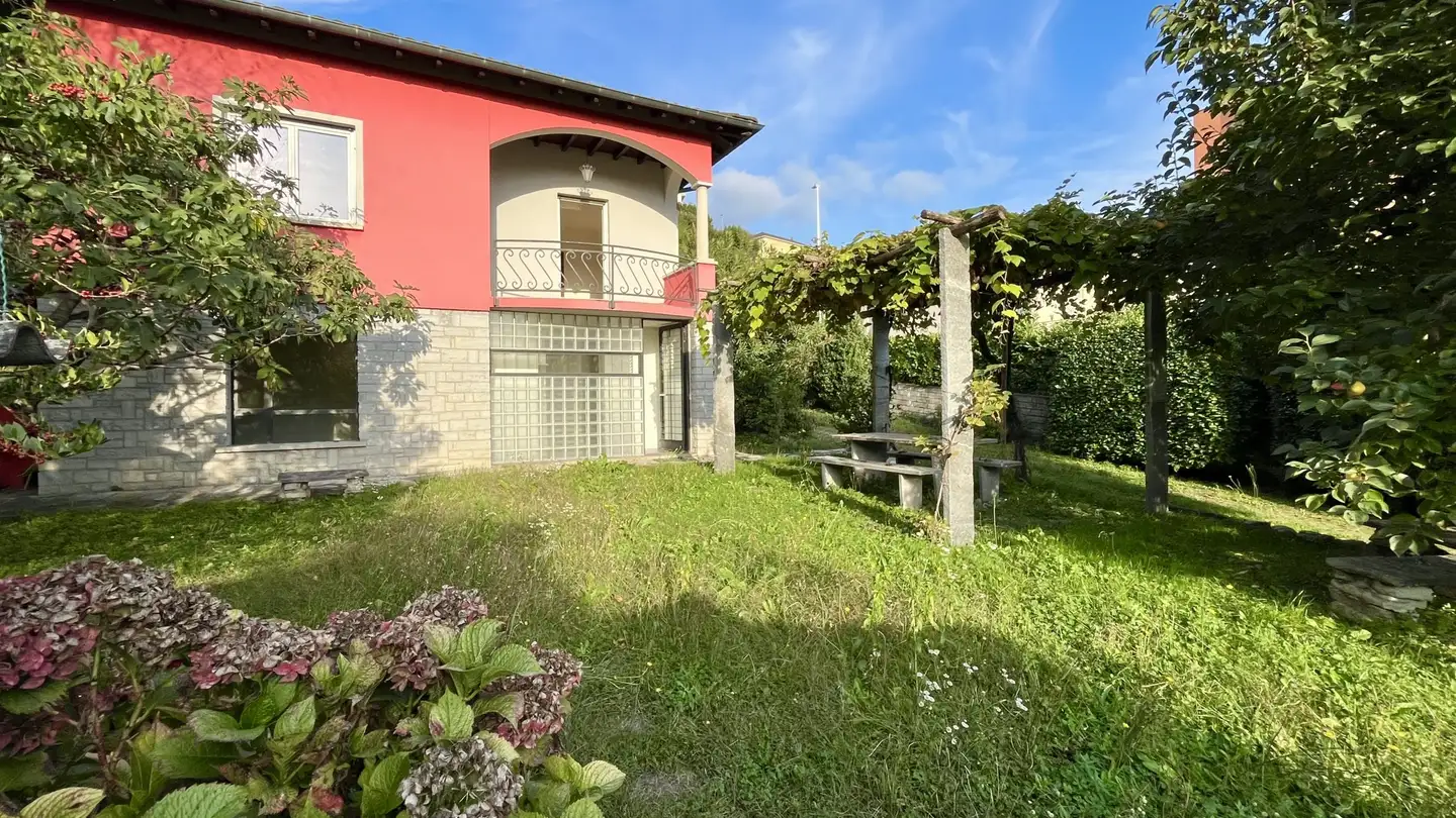 Semi-detached house for sale - 6828 Balerna - Photo 2