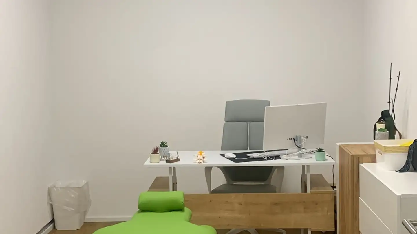 Studio medico in affitto - Rue Du Canal / Kanalgasse 36, 2502 Biel/Bienne - Photo 2