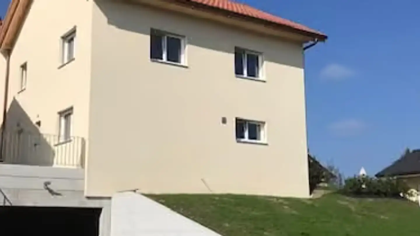 Casa bifamiliare in affitto - Route De Villars 37, 1566 St-Aubin FR