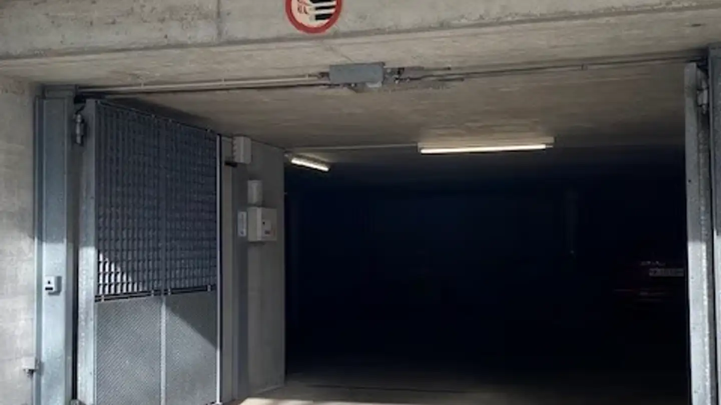 Tiefgaragenstellplatz mieten - Stallenmattstrasse 71a, 4104 Oberwil BL - Foto 3