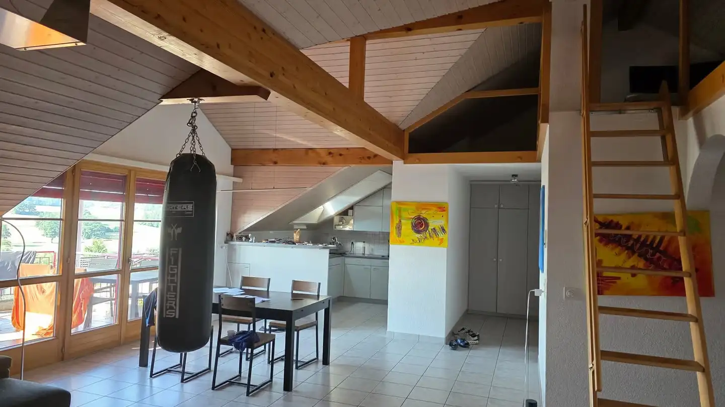 Dachgeschosswohnung mieten - Route De La Gare 46, 1785 Cressier FR