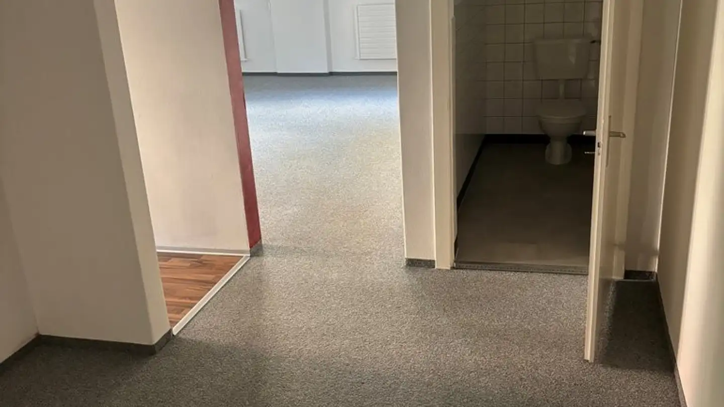 Commerciale in affitto - Mitteldorfstrasse 43, 3072 Ostermundigen - Foto 4