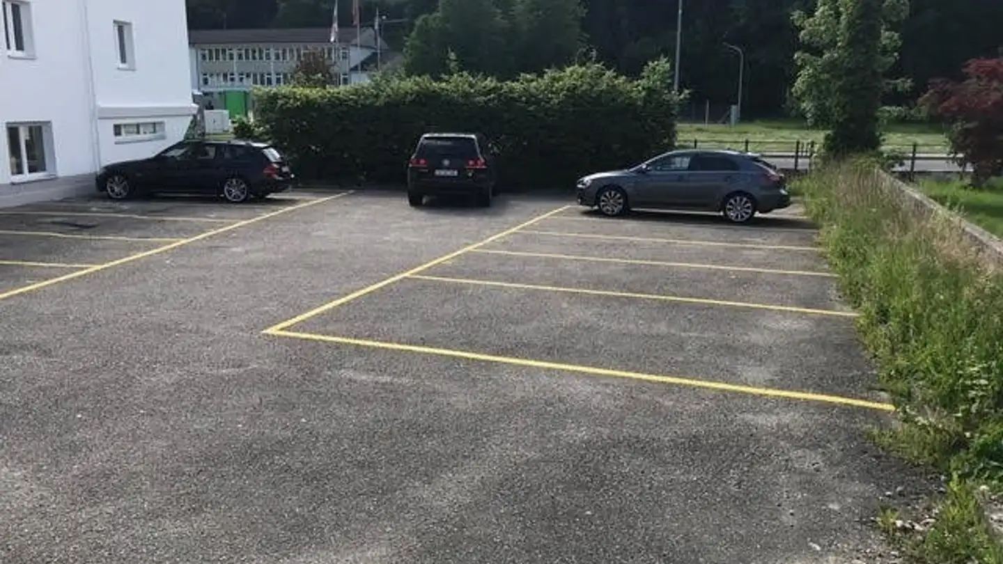 Parcheggio esterno in affitto - Bergstrasse 1, 4813 Uerkheim - Foto 3