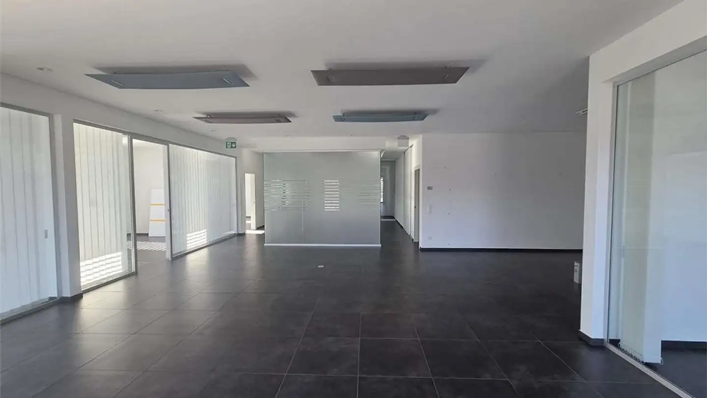 Bürofläche mieten - Via Cantonale 38, 6928 Manno