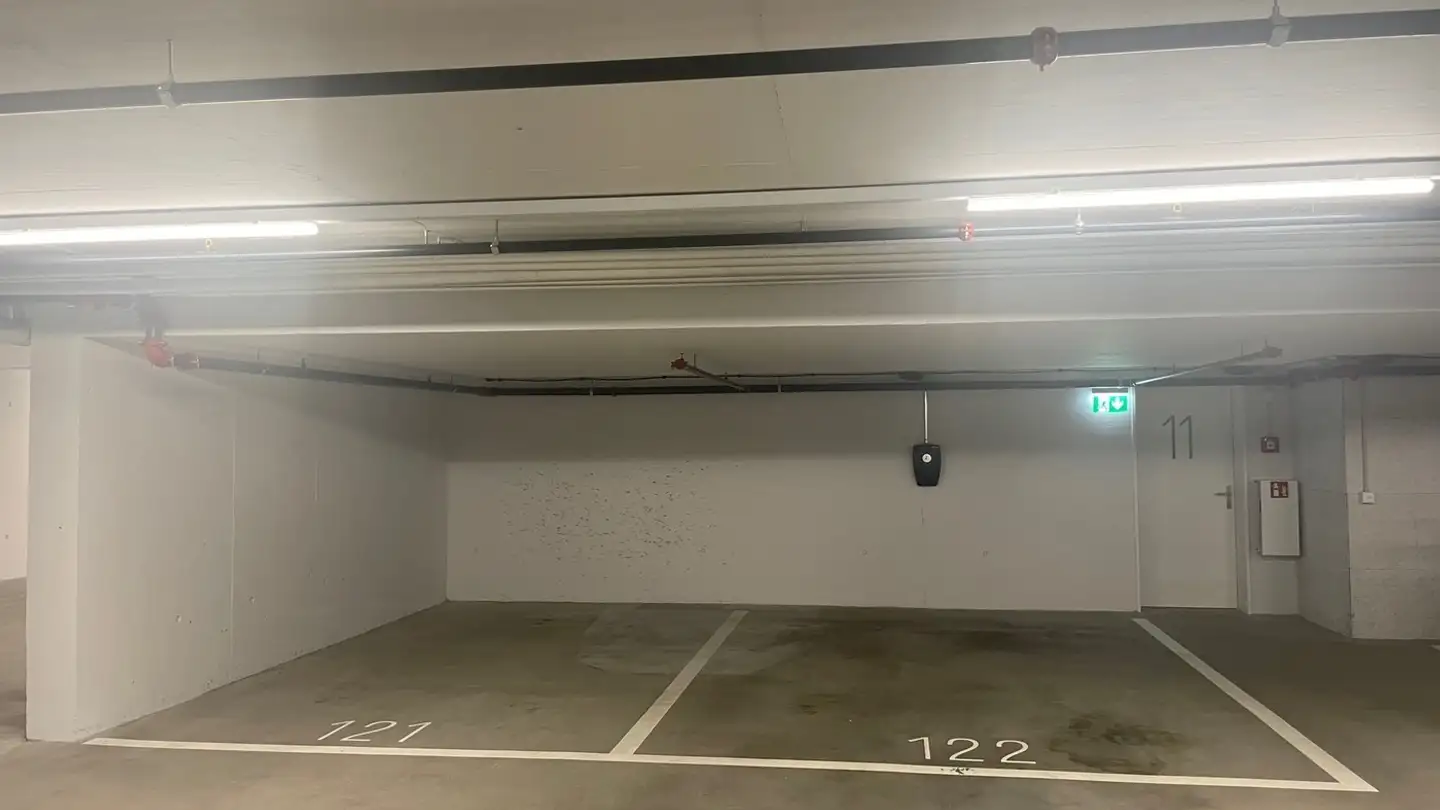 Single garage for rent - Allmendstrasse 11, 6048 Horw