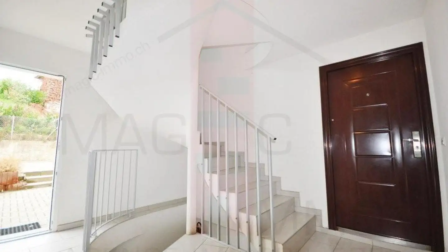 Immeuble mixte à vendre - 1580 Oleyres