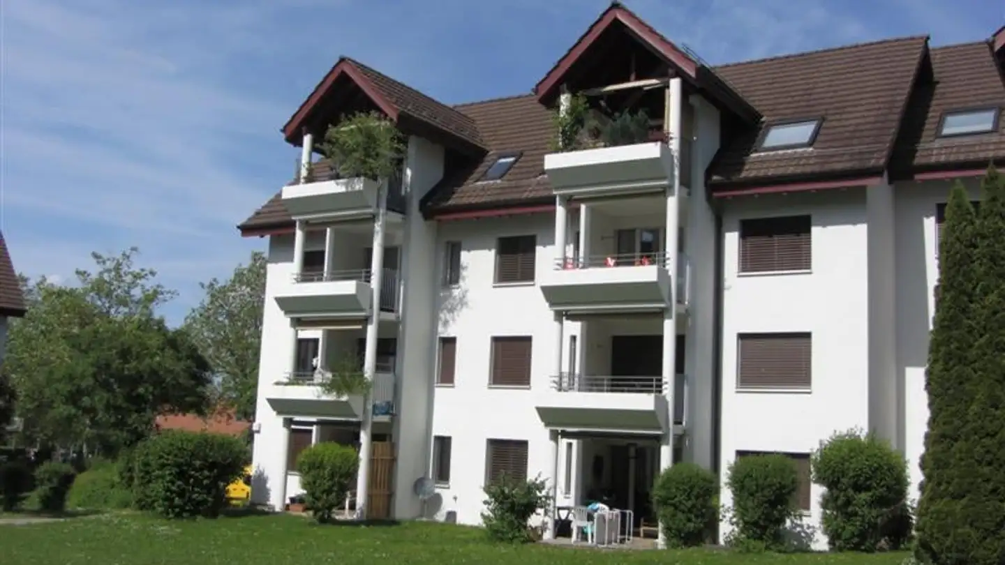 Dachgeschosswohnung mieten - Hönggerstrasse 90, 8105 Regensdorf