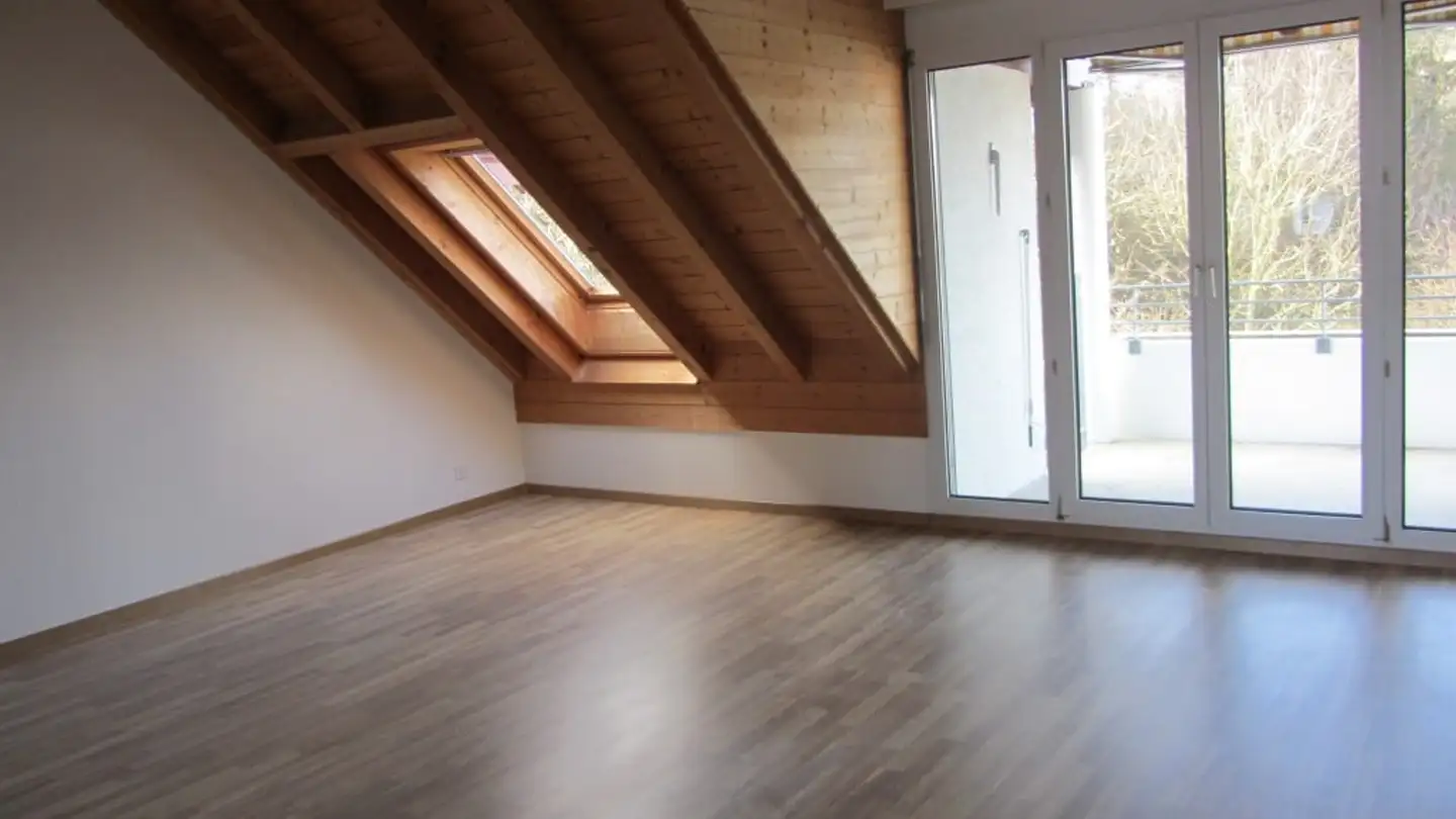 Dachgeschosswohnung mieten - Hönggerstrasse 90, 8105 Regensdorf - Foto 2