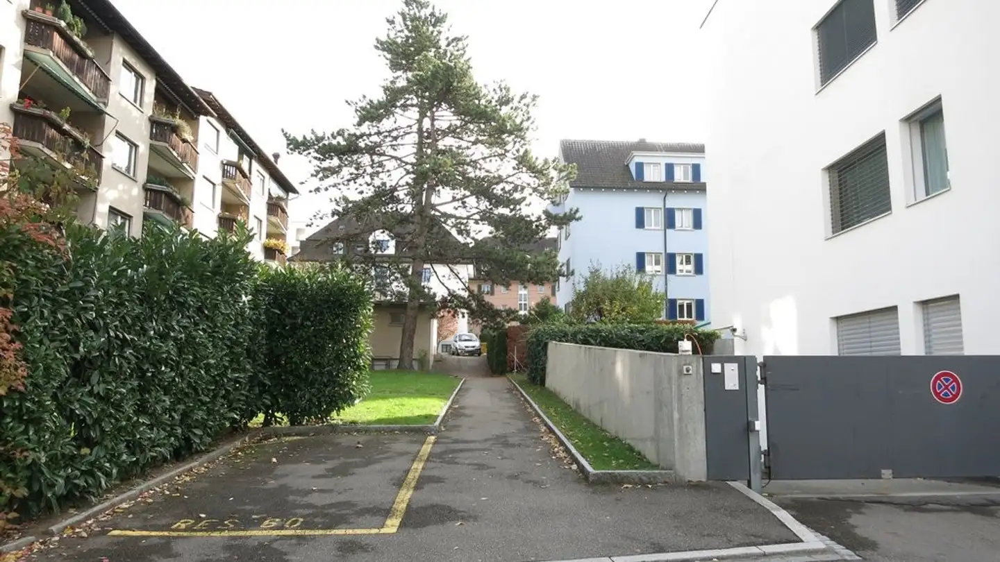 Place de parking extérieure à louer - Sallenbachstrasse 20, 8055 Zürich