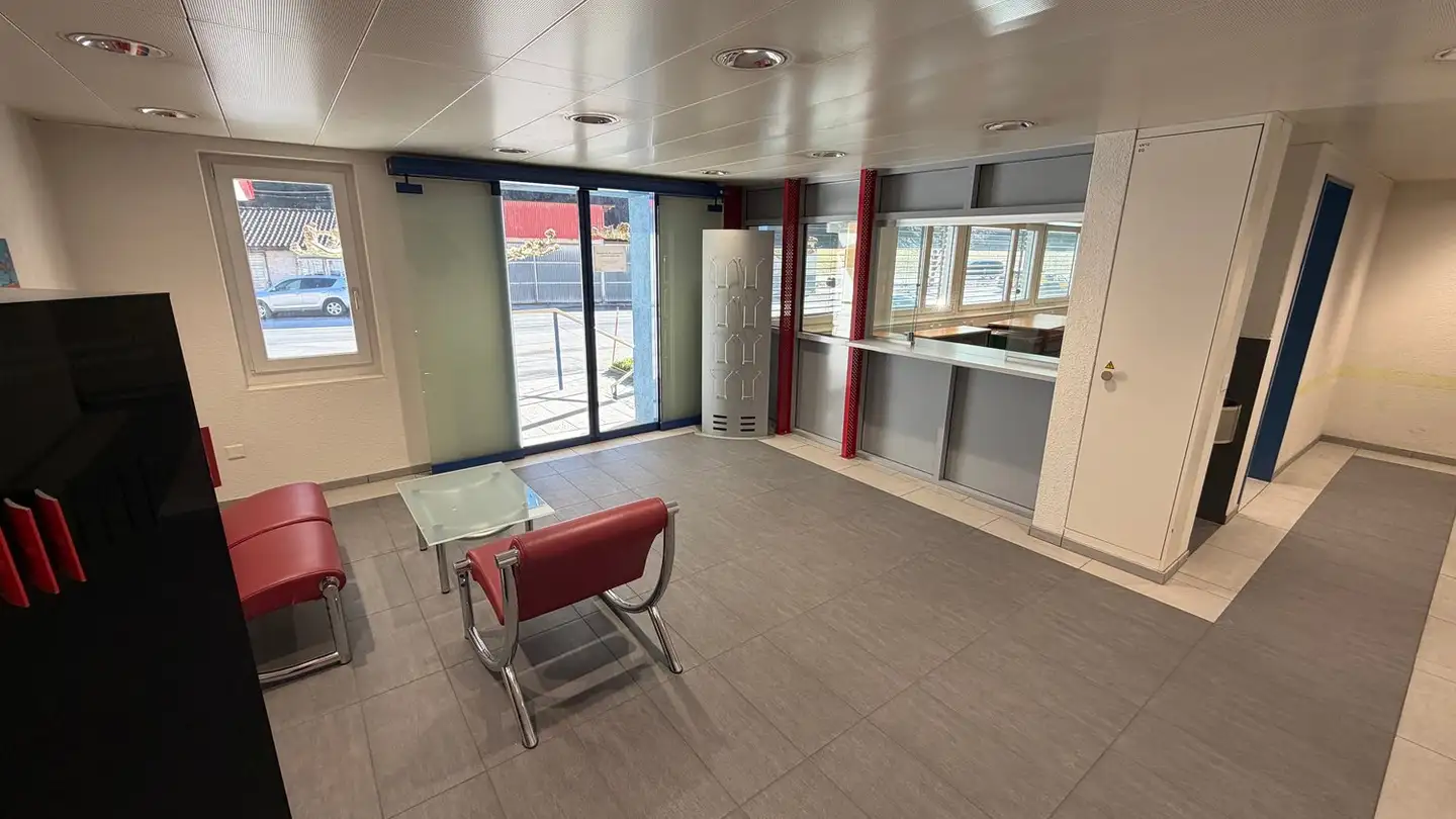 Bureau à louer - Schwärzistrasse 4, 8752 Näfels - Photo 3
